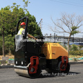 Soil Compactor 1.5 Ton Roller with Famous Engine (FYL-900)